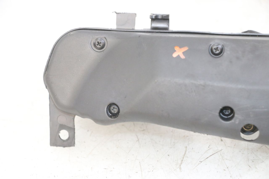 photo de OBUDOWA FILTRA POWIETRZA PIAGGIO NEW TYPHOON 50 (2018 - 2021) - Zbliżenie techniczne