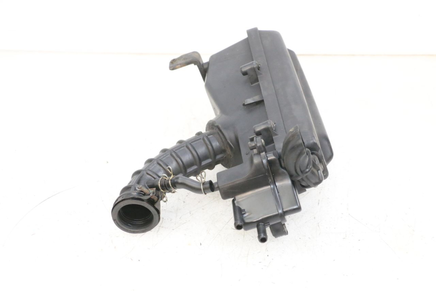 photo de OBUDOWA FILTRA POWIETRZA SYM ORBIT III 3 4T 50 (2018 - 2021) - Zbliżenie techniczne