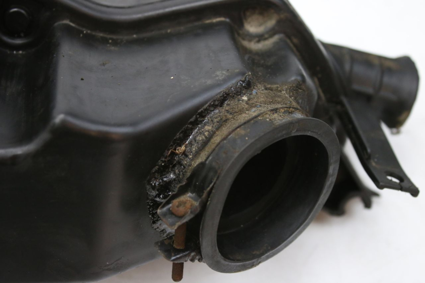 photo de OBUDOWA FILTRA POWIETRZA KEEWAY OUTLOOK 125 (2007 - 2013) - Zbliżenie techniczne