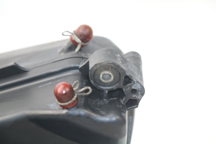 photo de OBUDOWA FILTRA POWIETRZA MBK OVETTO 4T 50 (2008 - 2016) - Zbliżenie techniczne