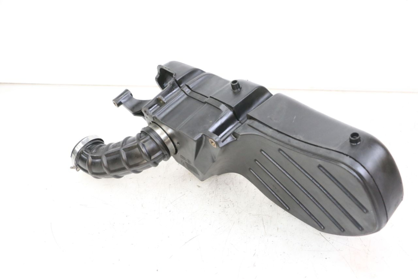 photo de OBUDOWA FILTRA POWIETRZA PIAGGIO BEVERLY 125 (1998 - 2005) - Inny kąt widzenia