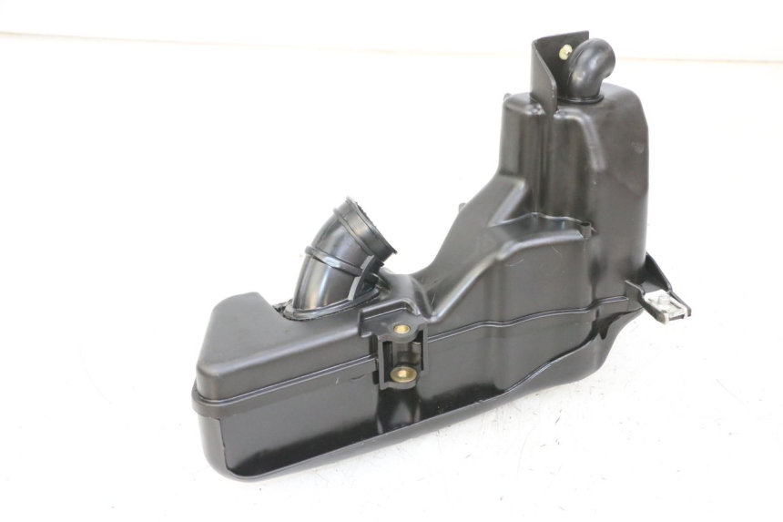 photo de OBUDOWA FILTRA POWIETRZA PIAGGIO FLY 2T 50 (2004 - 2017) - Zoom stanu zużycia