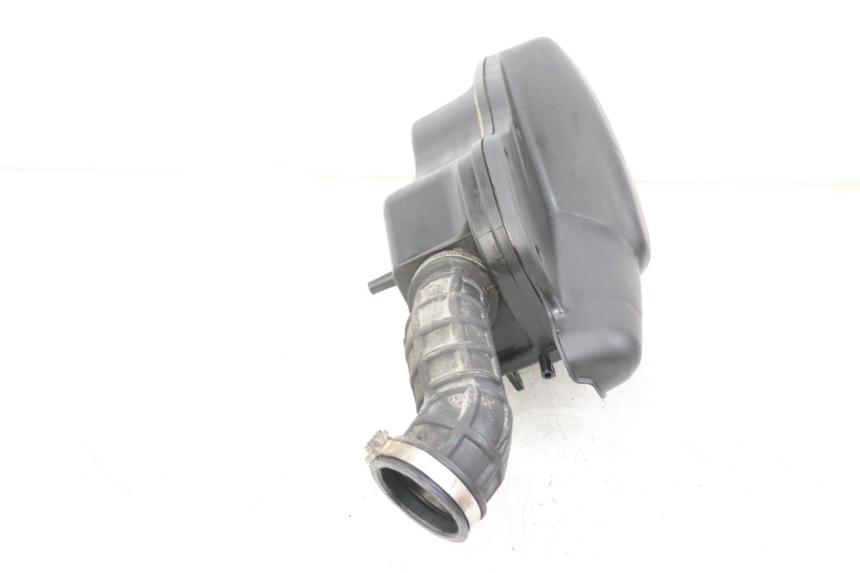 photo de OBUDOWA FILTRA POWIETRZA PIAGGIO MP3 LT 400 (2007 - 2012) - Zbliżenie techniczne