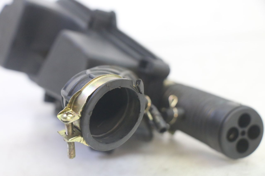 photo de OBUDOWA FILTRA POWIETRZA TNT MOTOR ROMA 10' 4T 50 (2019 - 2022) - Zbliżenie techniczne