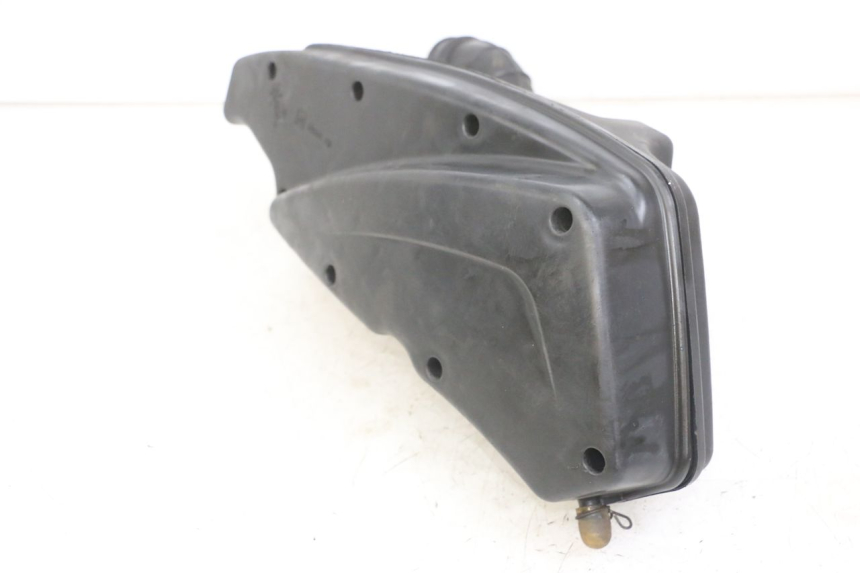 photo de OBUDOWA FILTRA POWIETRZA PEUGEOT SATELIS 125 (2013 - 2018) - Zbliżenie techniczne