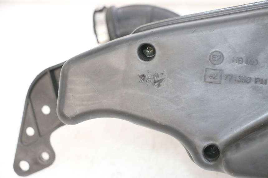 photo de OBUDOWA FILTRA POWIETRZA PEUGEOT SATELIS 125 (2013 - 2018) - Punkty mocowania