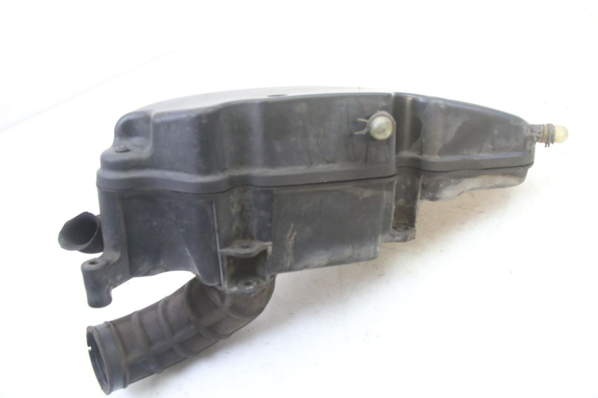 photo de OBUDOWA FILTRA POWIETRZA PEUGEOT SATELIS 250 (2006 - 2012) - Inny kąt widzenia