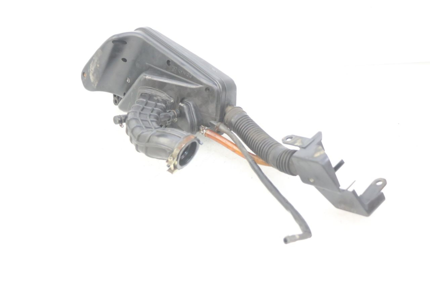 photo de OBUDOWA FILTRA POWIETRZA KYMCO SENTO 100 (2008 - 2013) - Inny kąt widzenia