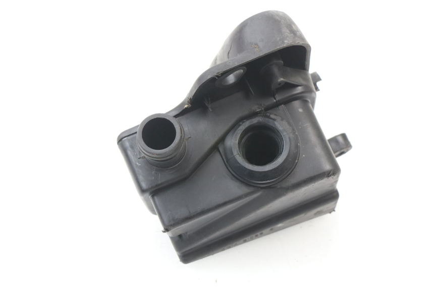 photo de OBUDOWA FILTRA POWIETRZA PEUGEOT SPEEDFIGHT 2 AC 50 (2000 - 2009) - Inny kąt widzenia