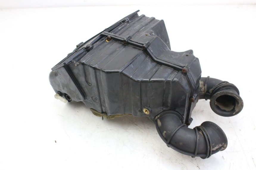 photo de OBUDOWA FILTRA POWIETRZA TRIUMPH SPRINT ST 955 (1999 - 2001) - Zbliżenie techniczne