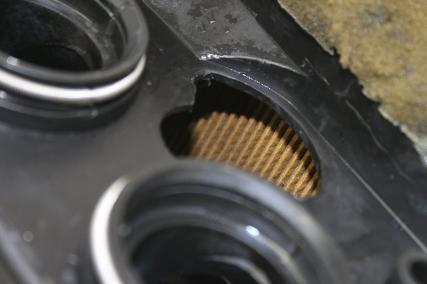 photo de OBUDOWA FILTRA POWIETRZA TRIUMPH SPRINT ST 955 (1999 - 2001) - Punkty mocowania