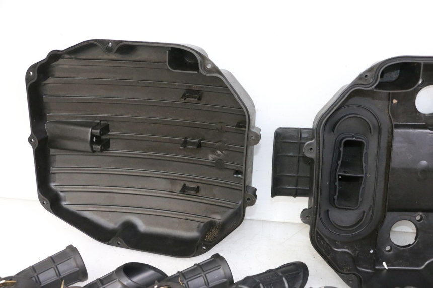 photo de OBUDOWA FILTRA POWIETRZA HONDA ST PAN EUROPEAN 1300 (2002 - 2013) - Stan powierzchni