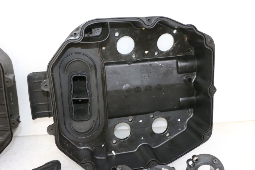 photo de OBUDOWA FILTRA POWIETRZA HONDA ST PAN EUROPEAN 1300 (2002 - 2013) - Część sprawdzona