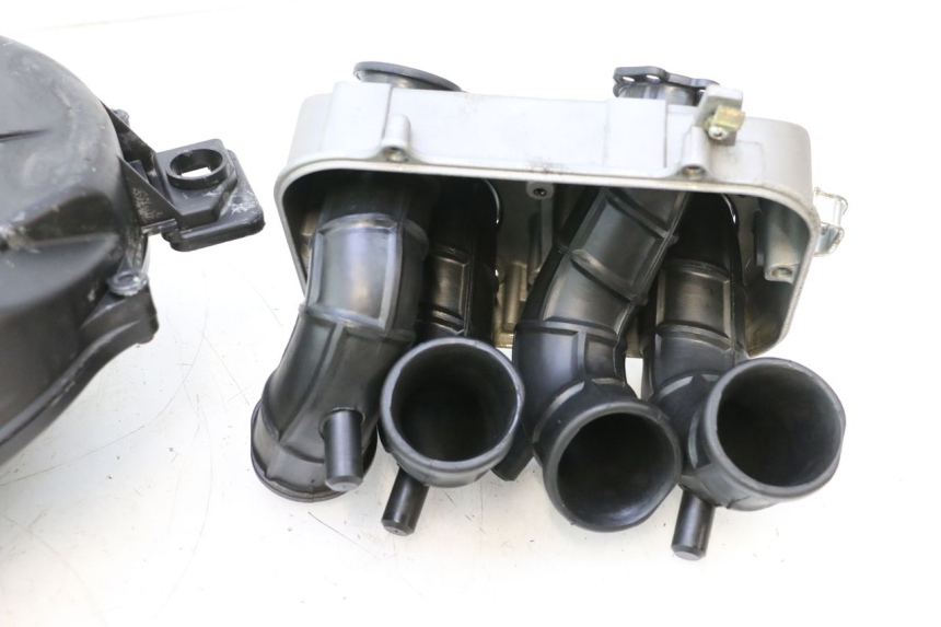 photo de SKRZYNKA FILTRA POWIETRZA HONDA ST PAN EUROPEAN 1100 (1990 - 2002) - Oznaczenia i referencje