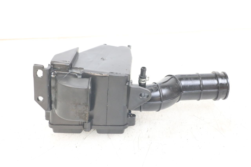 photo de OBUDOWA FILTRA POWIETRZA HYTRACK ST 170 (2020 - 2024) - Zbliżenie techniczne