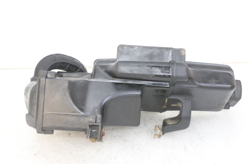 photo de OBUDOWA FILTRA POWIETRZA PIAGGIO SUPER LX 125 (2000 - 2003) - Zbliżenie techniczne