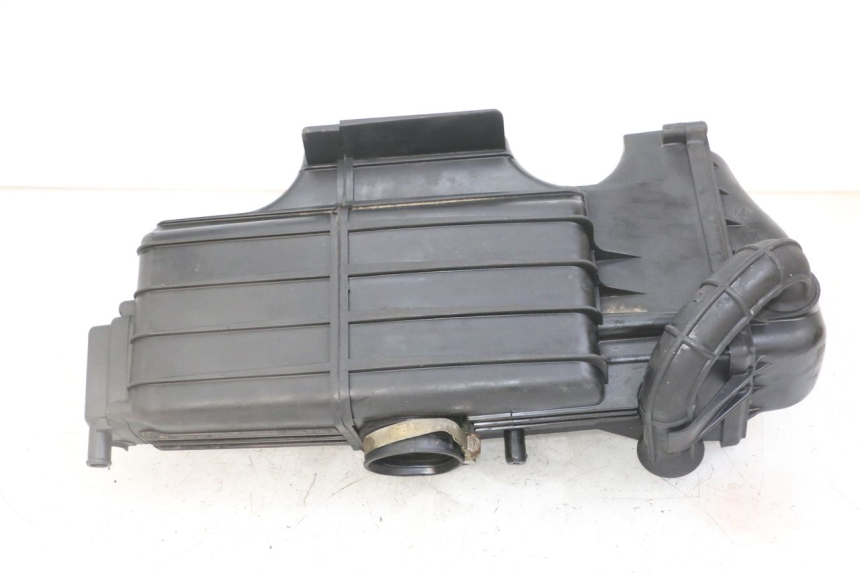 photo de OBUDOWA FILTRA POWIETRZA PIAGGIO SUPER LX 125 (2000 - 2003) - Punkty mocowania