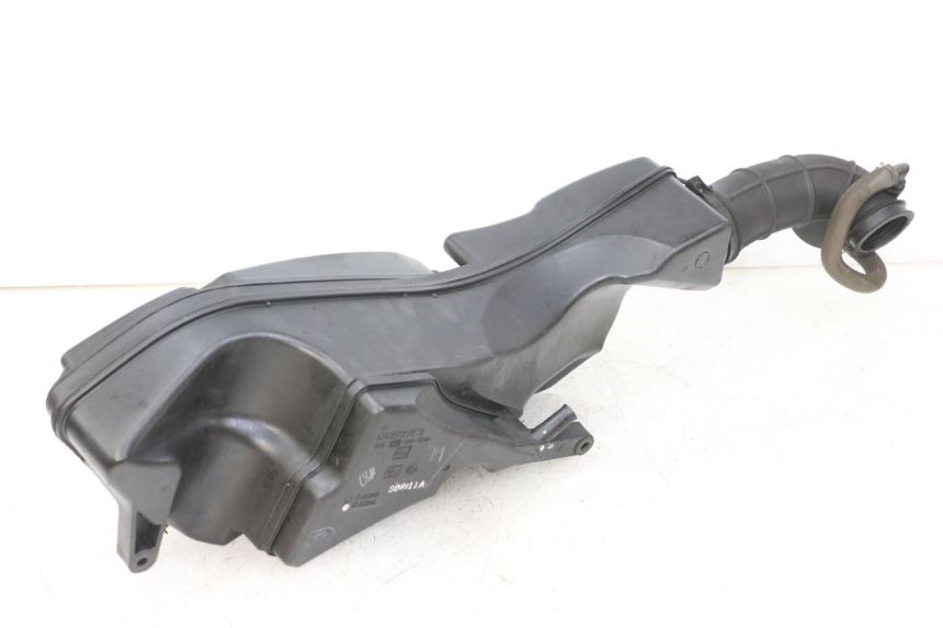 photo de OBUDOWA FILTRA POWIETRZA SUZUKI BURGMAN 125 (2018 - 2021) - Inny kąt widzenia