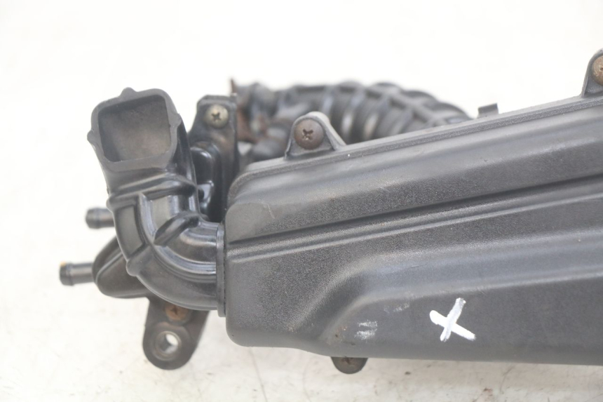 photo de OBUDOWA FILTRA POWIETRZA PEUGEOT TWEET 4T 50 (2018 - 2022) - Punkty mocowania