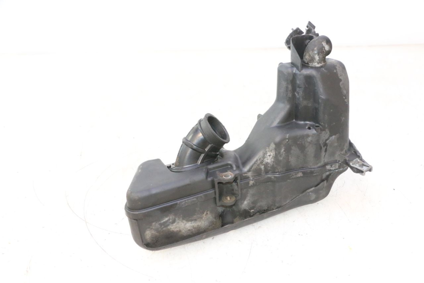 photo de OBUDOWA FILTRA POWIETRZA PIAGGIO VESPA LX 2T 50 (2005 - 2013) - Inny kąt widzenia