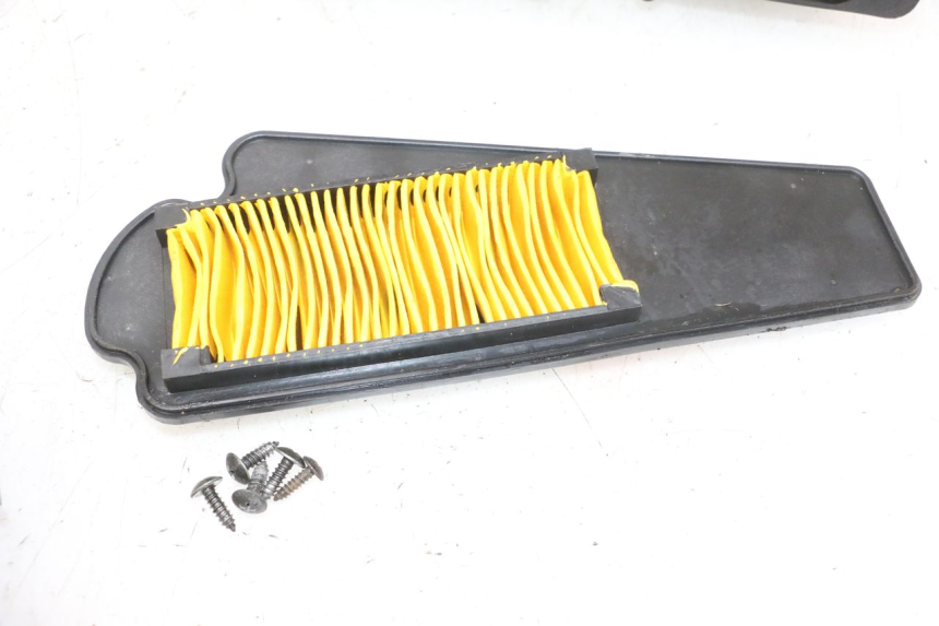 photo de OBUDOWA FILTRA POWIETRZA PEUGEOT VIVACITY NEW 4T 50 (2008 - 2017) - Szczegóły charakterystyczne