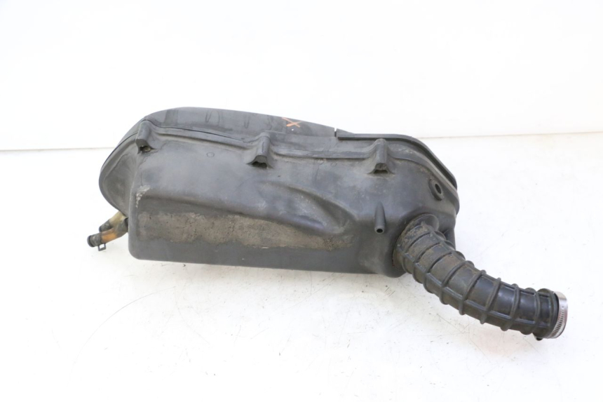 photo de OBUDOWA FILTRA POWIETRZA YAMAHA X-MAX XMAX 125 (2010 - 2013) - Zbliżenie techniczne
