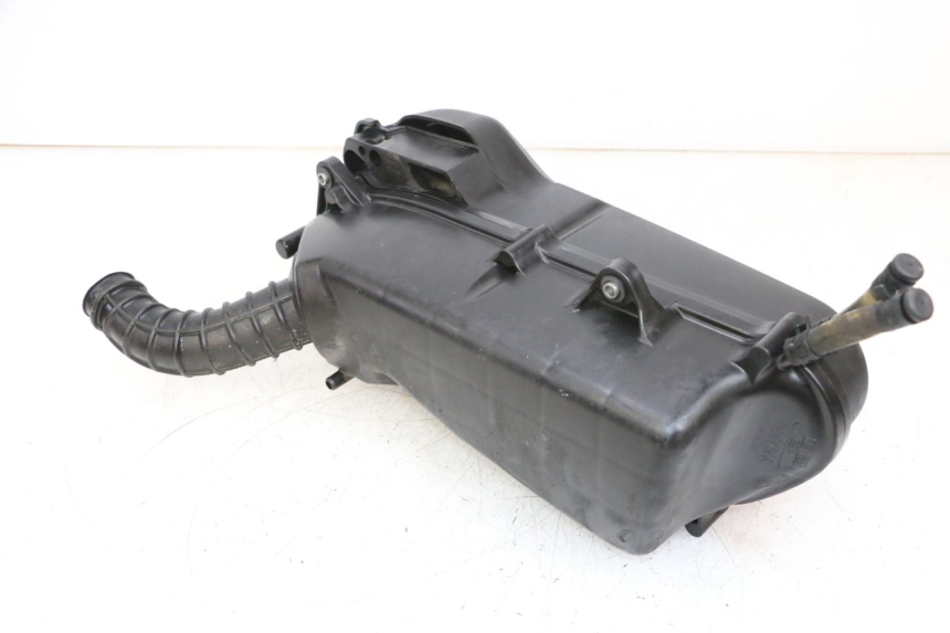 photo de OBUDOWA FILTRA POWIETRZA YAMAHA XMAX X-MAX 125 (2006 - 2009) - Zbliżenie techniczne