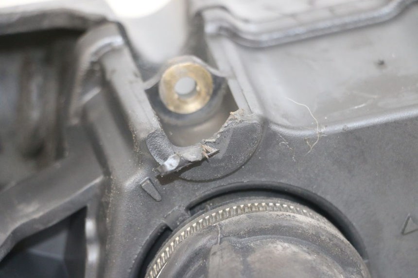 photo de OBUDOWA FILTRA POWIETRZA PIAGGIO X10 125 (2012 - 2017) - Zbliżenie techniczne