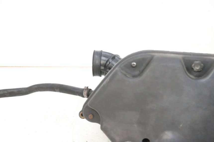 photo de OBUDOWA FILTRA POWIETRZA PIAGGIO X8 125 (2004 - 2007) - Punkty mocowania