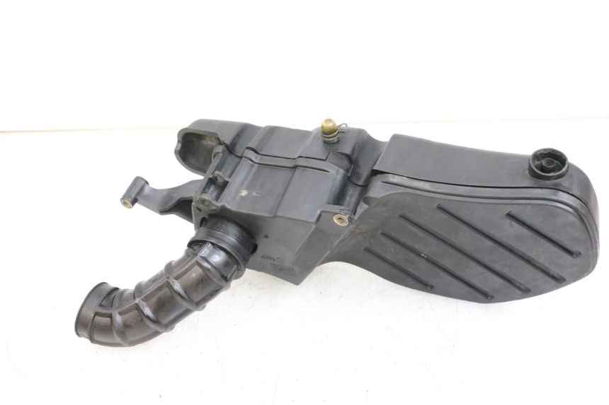 photo de OBUDOWA FILTRA POWIETRZA PIAGGIO X9 125 (2000 - 2003) - Zoom stanu zużycia