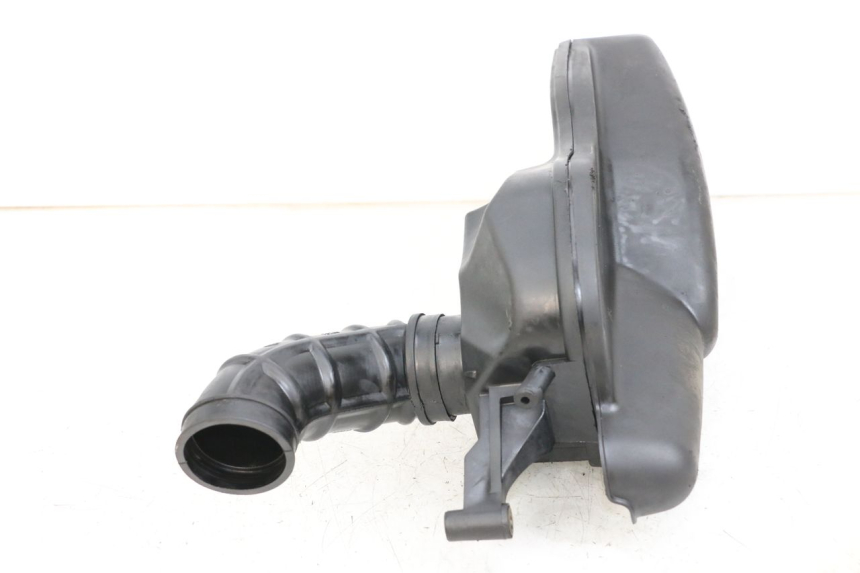 photo de OBUDOWA FILTRA POWIETRZA PIAGGIO X9 125 (2000 - 2003) - Zbliżenie techniczne