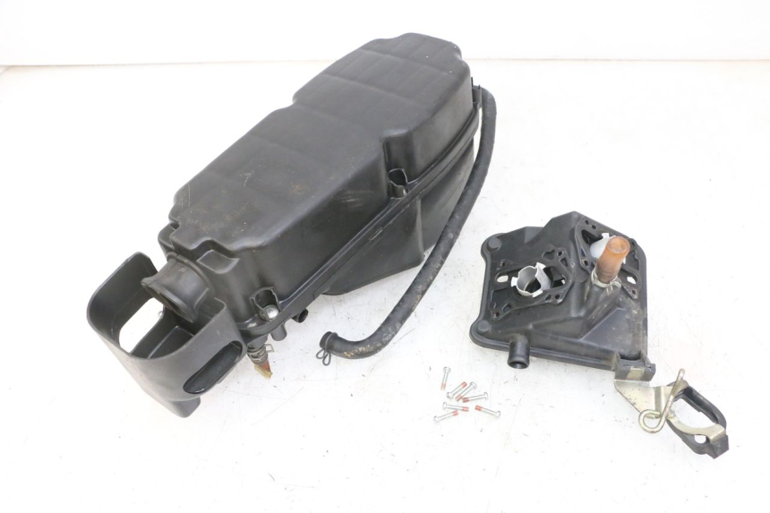 photo de OBUDOWA FILTRA POWIETRZA HONDA XLV VARADERO 125 (2000 - 2006) - Widok ogólny