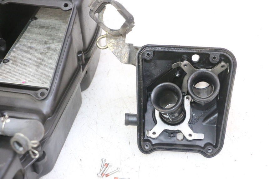 photo de OBUDOWA FILTRA POWIETRZA HONDA XLV VARADERO 125 (2000 - 2006) - Stan powierzchni