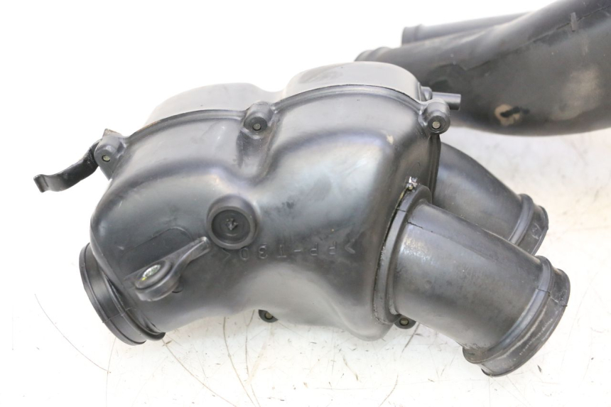 photo de SKRZYNKA FILTRA POWIETRZA YAMAHA XP T-MAX ABS 500 (2005 - 2005) - Szczegóły charakterystyczne