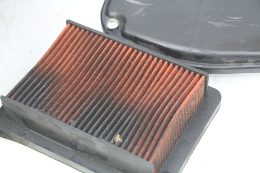 photo de OBUDOWA FILTRA POWIETRZA YAMAHA XP T-MAX TMAX ABS 530 (2012 - 2015) - Zoom stanu zużycia