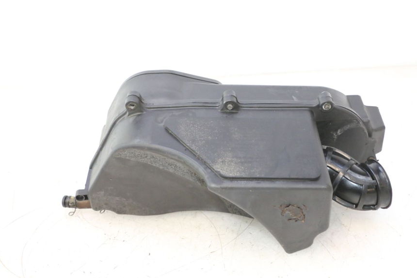 photo de OBUDOWA FILTRA POWIETRZA YAMAHA YP MAJESTY 125 (1998 - 2001) - Zbliżenie techniczne