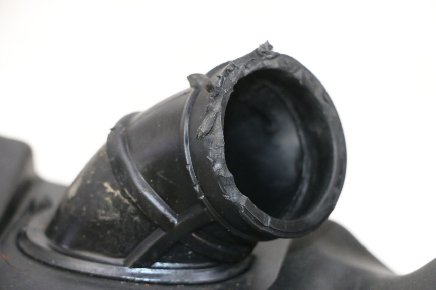 photo de OBUDOWA FILTRA POWIETRZA PIAGGIO ZIP 2T 50 (2009 - 2019) - Zbliżenie techniczne