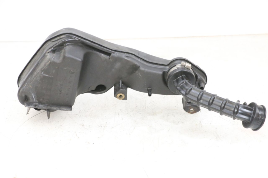 photo de OBUDOWA FILTRA POWIETRZA PIAGGIO ZIP 4T 50 (2018 - 2020) - Zbliżenie techniczne