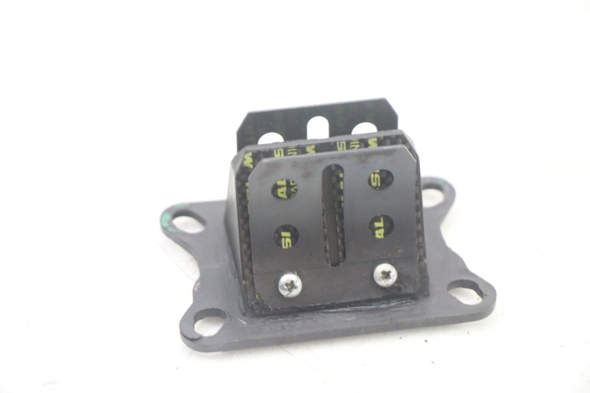 photo de OBUDOWA ZAWORÓW KANAŁOWYCH APRILIA RS 50 (1999 - 2005) - Widok ogólny