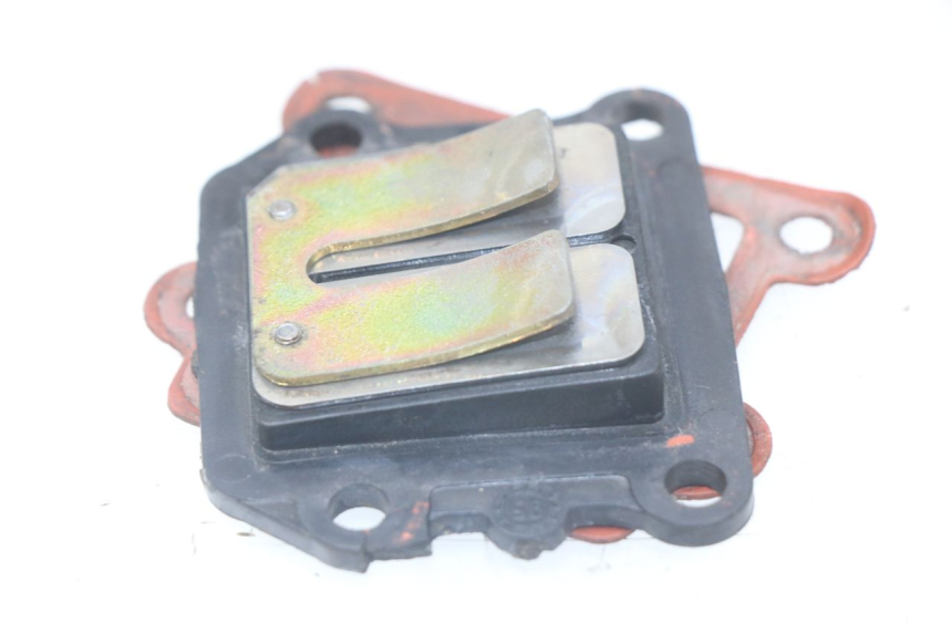 photo de OBUDOWA ZAWORÓW KANAŁOWYCH MBK BOOSTER SPIRIT 50 (1996 - 1999) - Szczegół części