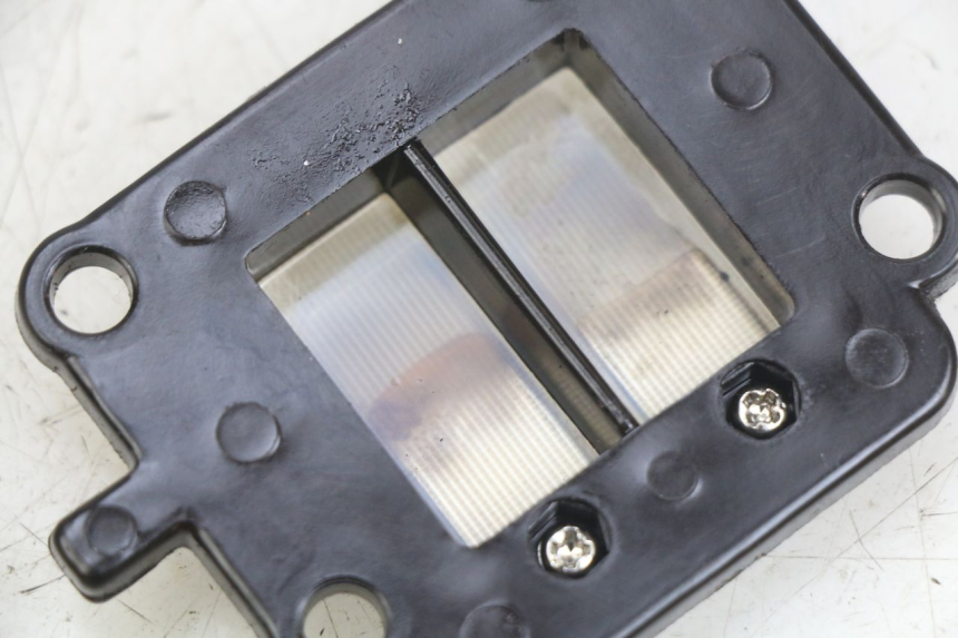 photo de OBUDOWA ZAWORÓW KANAŁOWYCH MBK BOOSTER SPIRIT 50 (2004 - 2017) - Zoom stanu zużycia