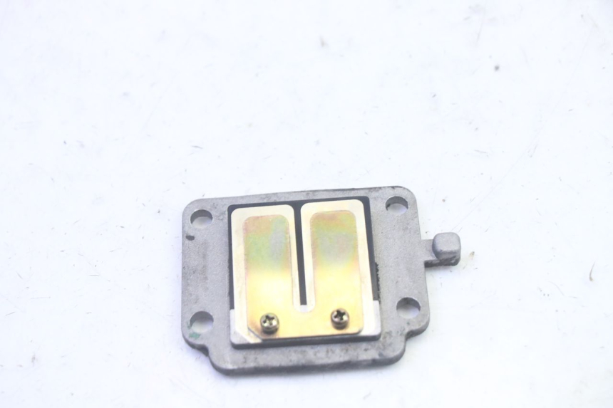 photo de OBUDOWA ZAWORÓW KANAŁOWYCH MBK BOOSTER SPIRIT 50 (2004 - 2017) - Szczegół części