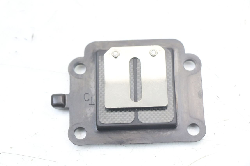 photo de OBUDOWA ZAWORÓW KRZYWKOWYCH YAMAHA BW'S 50 (2004 - 2017) - Szczegół części