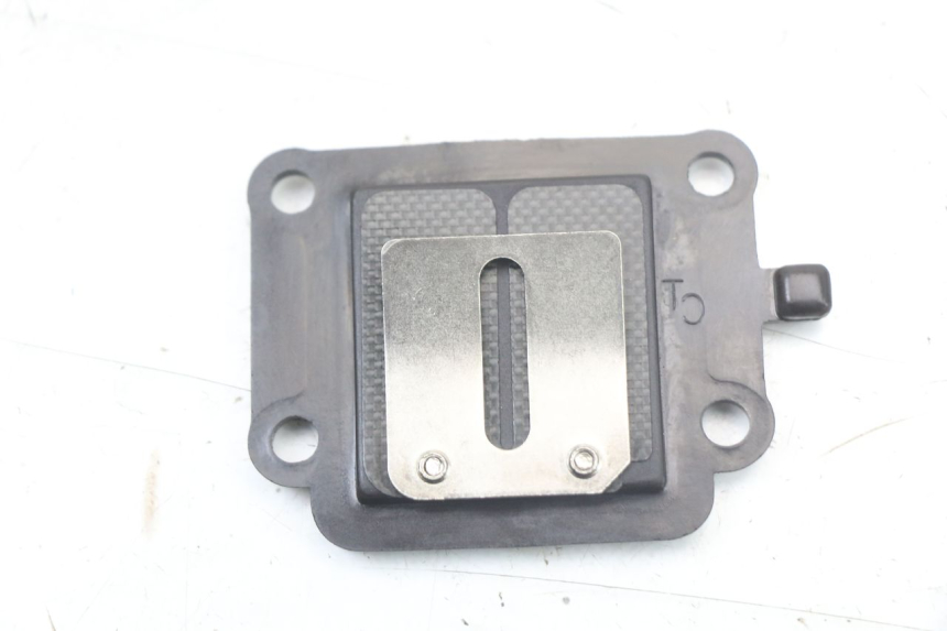 photo de OBUDOWA ZAWORÓW KRZYWKOWYCH YAMAHA BW'S 50 (2004 - 2017) - Zoom stanu zużycia