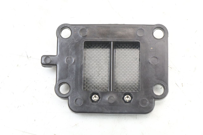 photo de OBUDOWA ZAWORÓW KRZYWKOWYCH YAMAHA BW'S 50 (2004 - 2017) - Zbliżenie techniczne