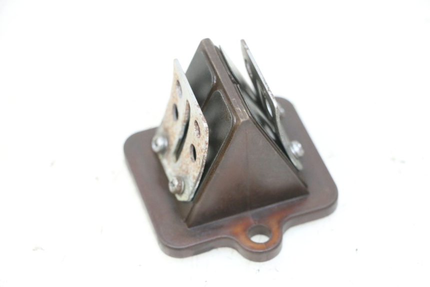 photo de OBUDOWA ZAWORÓW KANAŁOWYCH PEUGEOT CITYSTAR 50 (2013 - 2017) - Punkty mocowania