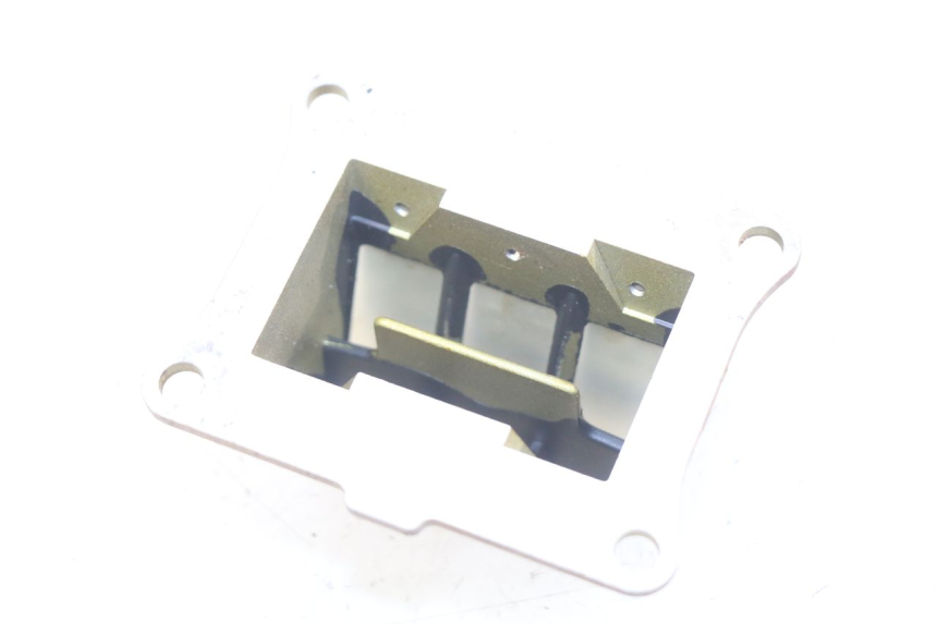 photo de OBUDOWA ZAWORÓW KANAŁOWYCH HONDA CR 125 (1995 - 1997) - Zoom stanu zużycia