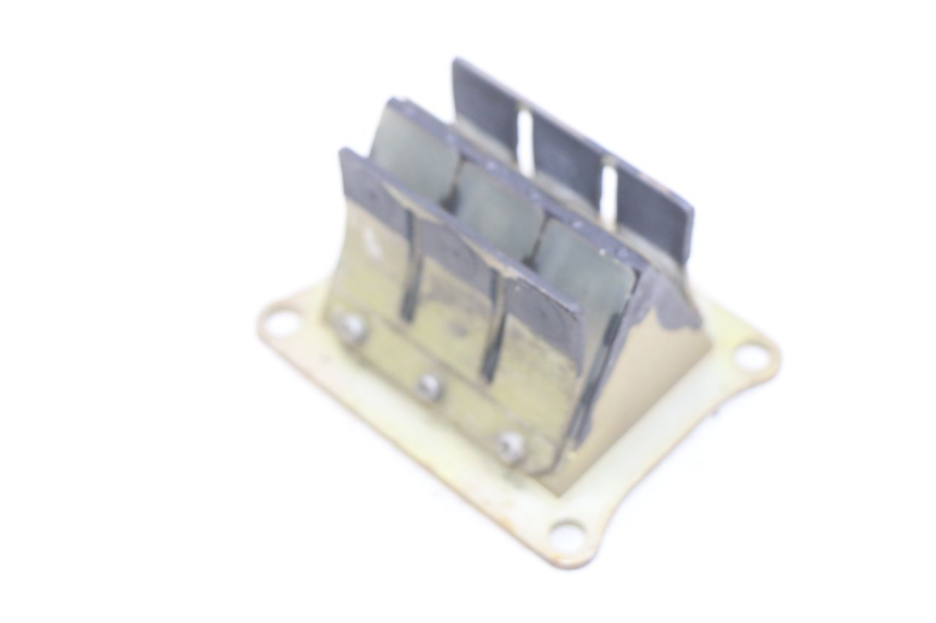 photo de OBUDOWA ZAWORÓW KANAŁOWYCH HONDA CR 125 (1995 - 1997) - Zbliżenie techniczne