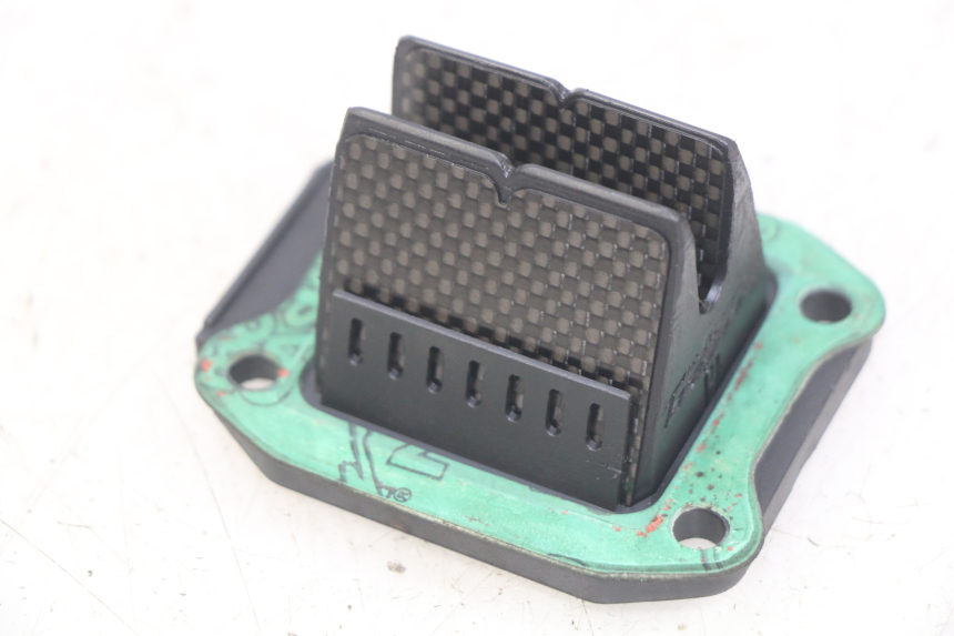 photo de OBUDOWA ZAWORÓW KRZYWKOWYCH HONDA CR 80 (2001 - 2003) - Widok główny