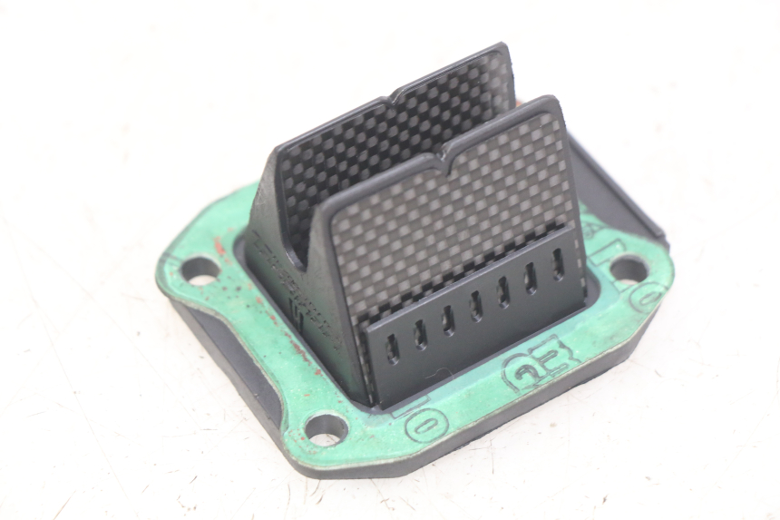 photo de OBUDOWA ZAWORÓW KRZYWKOWYCH HONDA CR 80 (2001 - 2003) - Szczegół części